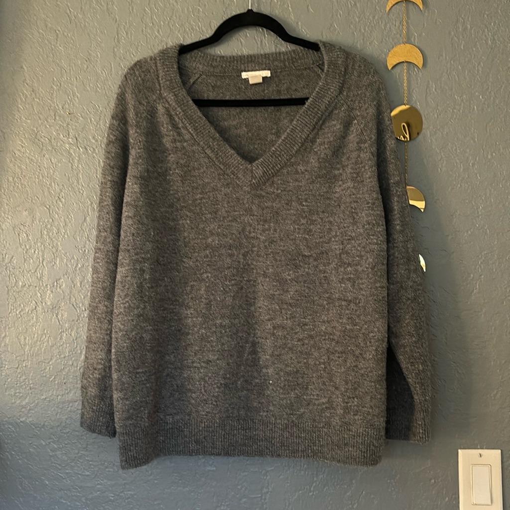 H&M Basic Gray Sweater
